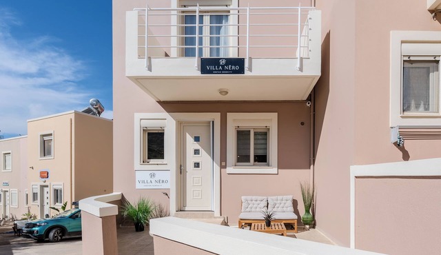 Villa Nero - A beautiful 2-bedroom villa with Mini Pool, 5 min from the beach!