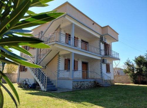 Villa Pams in Baks-Rrjoll