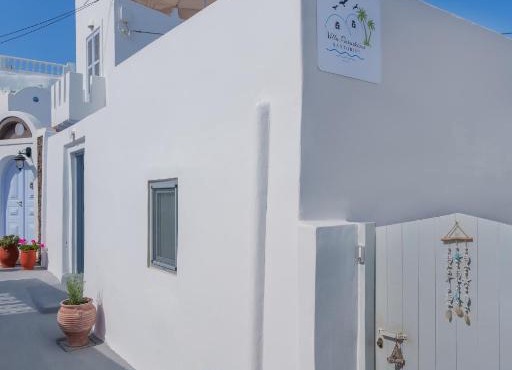Villa Paradeisos Karterados in Karterados