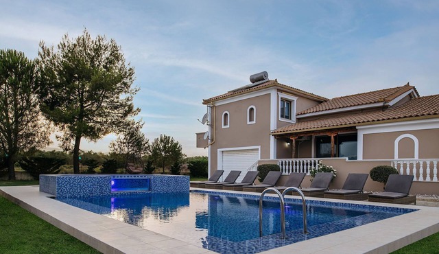 Villa Paradise with Private Pool