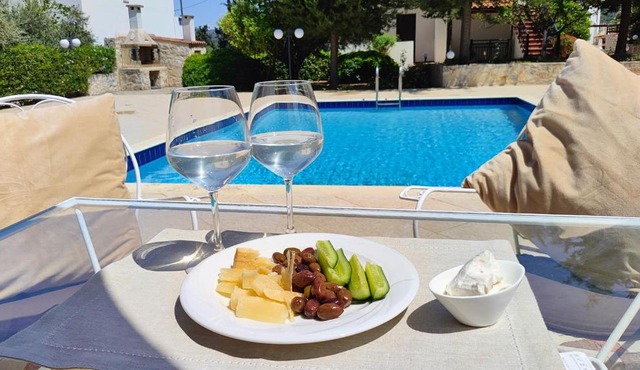 Villa Penelope Stone Retreat with Pool in Crete