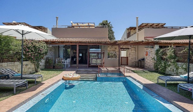 Villa Portokalia - Two Bedroom Villa, Sleeps 4