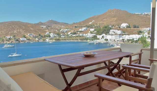 Villa Romantica a few meters from the sea, breathtaking view