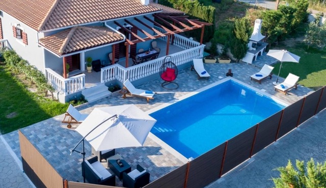 Villa Rose with private pool
