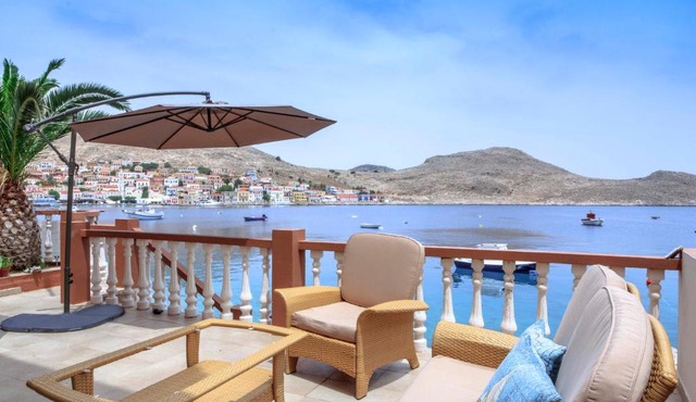Villa Skiadeni - Sea front house in Halki