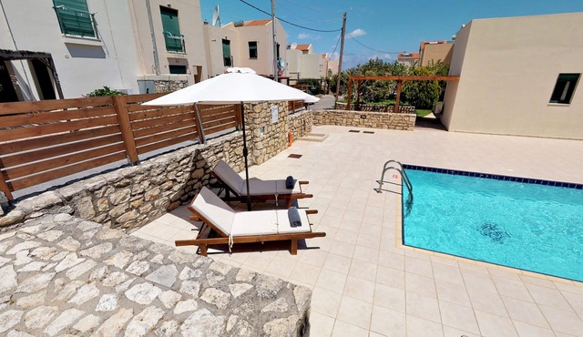 Villa Vasia. Two comfortable villas, with private swimming pool.