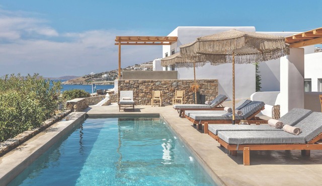 Villa with a view of the sea | Near Scorpios in Platis Gialos