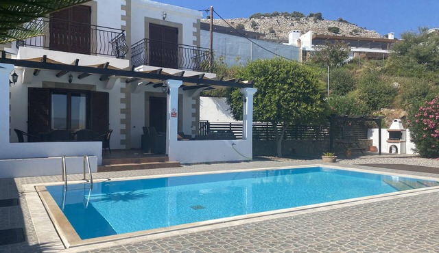 Villa with Overflow Pool and Superb Sea Views! in Rhodes