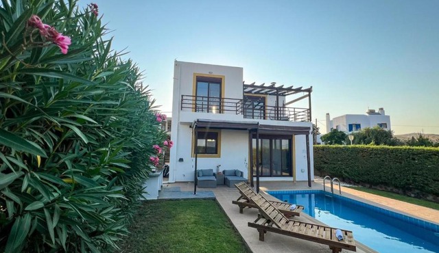 Villa Yellow Butterfly with Private Pool and Sea View near Lindos - Gennadi in Gennadi