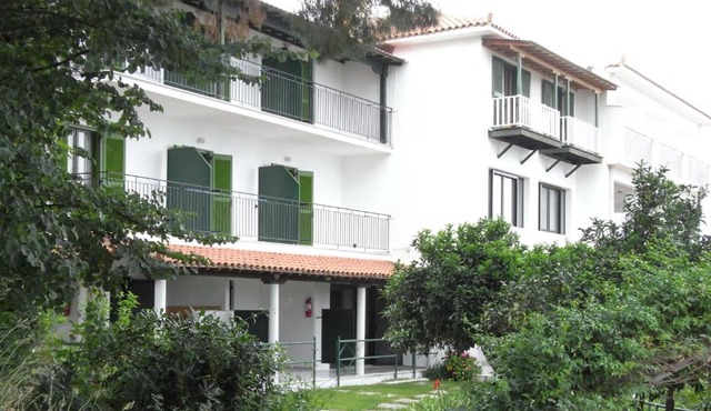 Villa Yiannis (Adult Friendly)