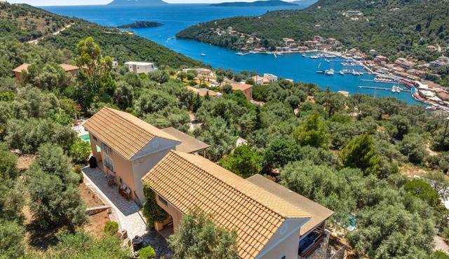 VILLAS CARISMA - Natural Style Villas for 14+ people