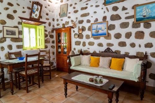 Vintage White House Patmos in Patmos