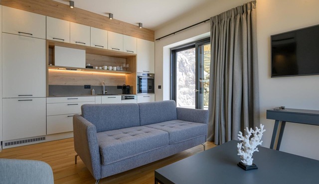 Vrahos Executive Suite