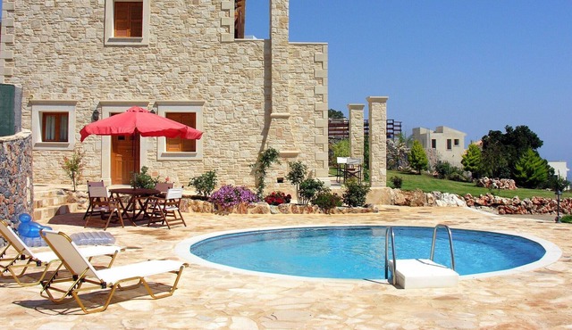 Wonderful private villa with A/C, private pool, WIFI, TV, patio, panoramic view and parking
