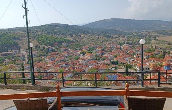 Zorbas House in Dhesfína