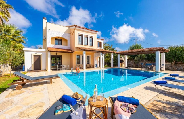 200 m² Villa ∙ 4 bedrooms ∙ 7 guests