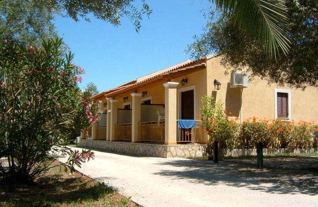 Located Holiday At The Sea Beach Aghios Petros 