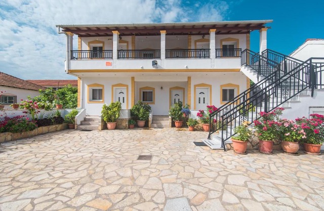 Aleka Apartment 3
