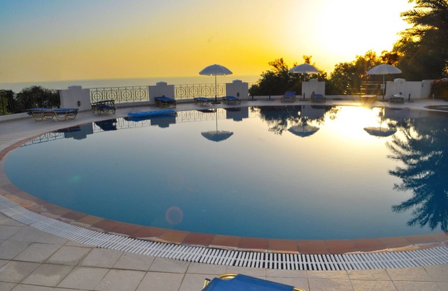 Apartments mit Pool Maria am Agios Gordios Strand