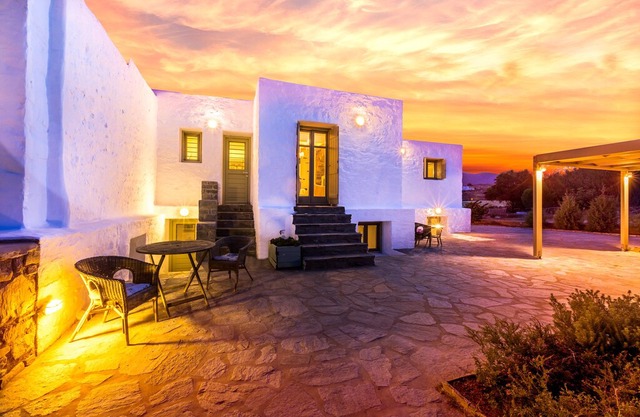 Kallirroe Master Villa with Sea View and Pool in Chrisi Akti