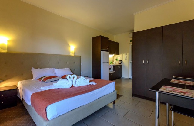Nafplion Garden Comfy Home in Olive Grove Resort in Nea Tirintha