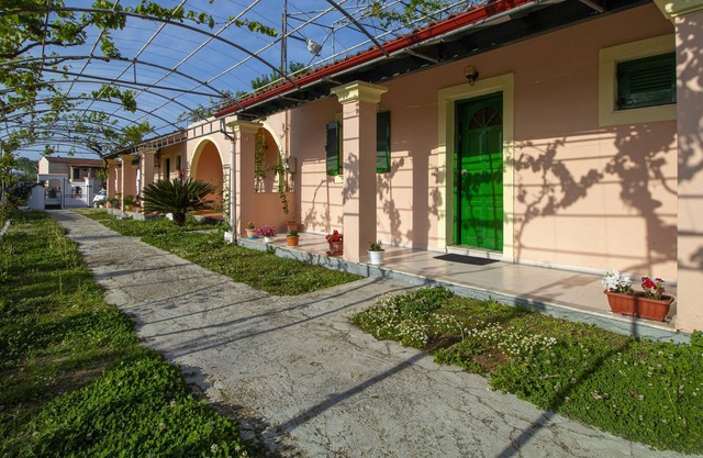 Tzoras Studio 2 Roda Corfu