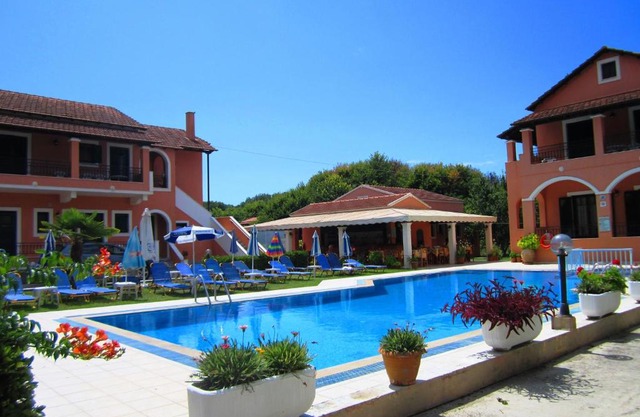 Varvara Studios & Apartments II