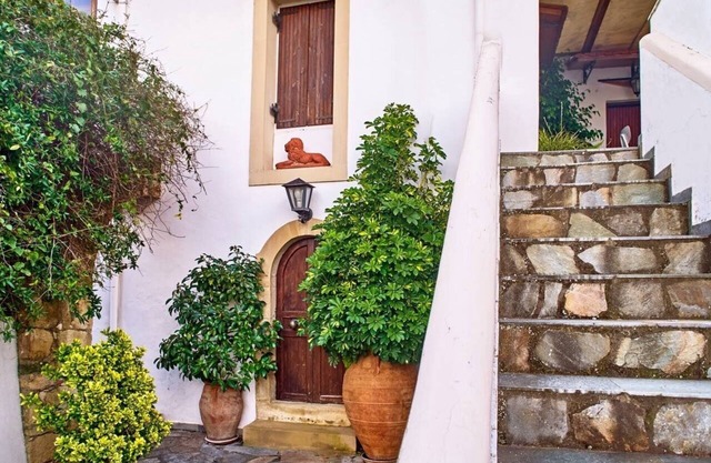 Villa Manthos Traditional Cretan Mansion 