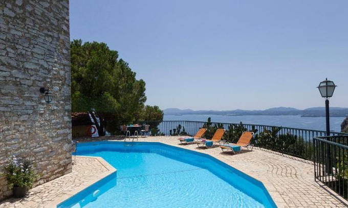 Barbati Villa | 160 m² Villa ∙ 3 bedrooms ∙ 6 guests