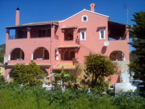 Liapades Villa | 250 m² Villa ∙ 3 bedrooms ∙ 8 guests
