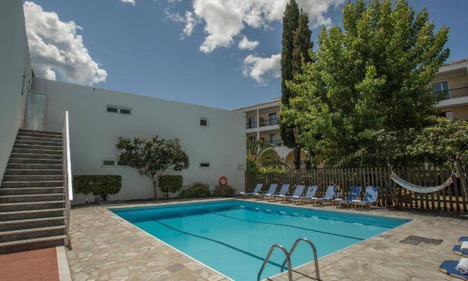 Gouvia Hotel | 30 m² Hotel ∙ 16 guests