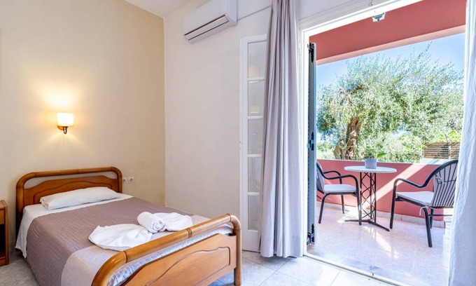 Astrakeri Apartment | 35 m² Studio flat ∙ 1 bedroom ∙ 3 guests
