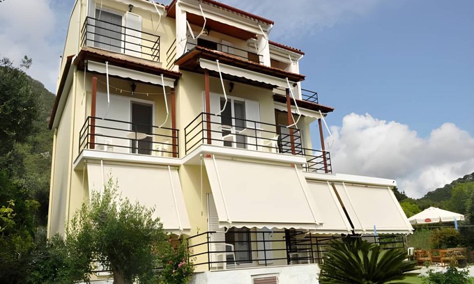 Paramonas Apartment | 40 m² Apartment ∙ 2 bedrooms ∙ 4 guests