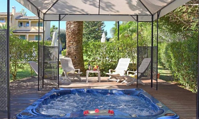 Afra Resort | 45 m² Private room ∙ 1 bedroom ∙ 3 guests