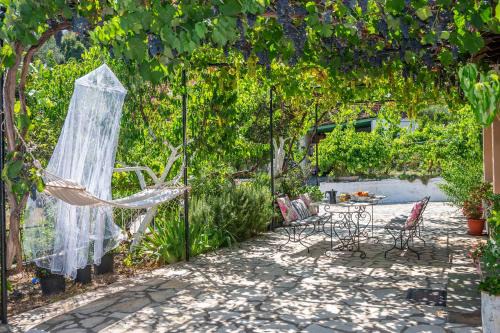 Sidari House | Green Yard Family Holiday Home Sidari Corfu