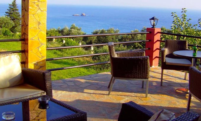 Parelia Apartment | Holiday Apartments perfect for a family - Pelekas Beach