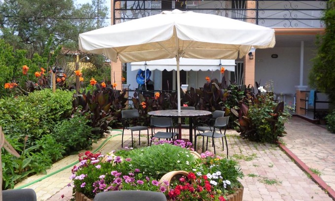 Agios Georgios Pagon Apartment | Kostas Apartments & studios