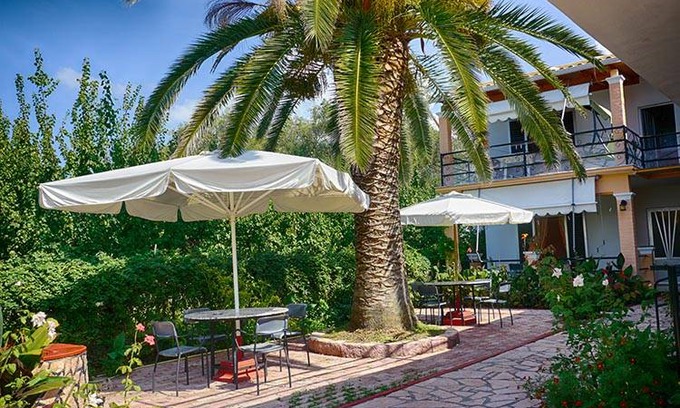 Agios Georgios Pagon Apartment | Kostas Ferienwohnung 10 - 300m vom Agios Georgios Strand entfernt