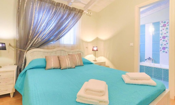 Kassiopi Apartment | La Casa Del Postino