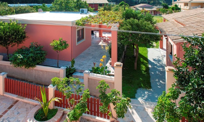 Agios Gordios Cottage | Lovely 2-bedroom cottage, 2 minutes froim the sandy beach