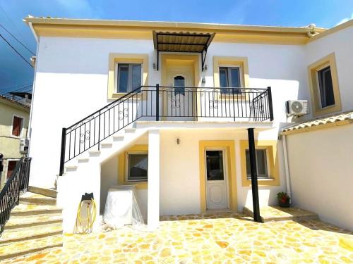 Gouvia Apartment | March
