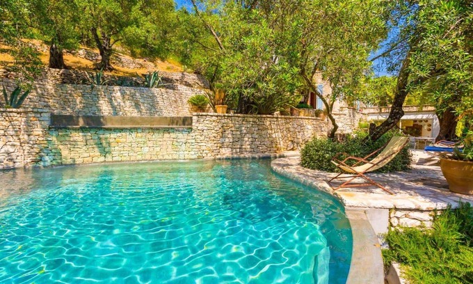 Kavalleraina Villa | The Olive Press Agni Bay