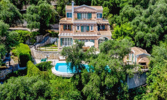Gimari Villa | Villa ∙ 4 bedrooms ∙ 8 guests