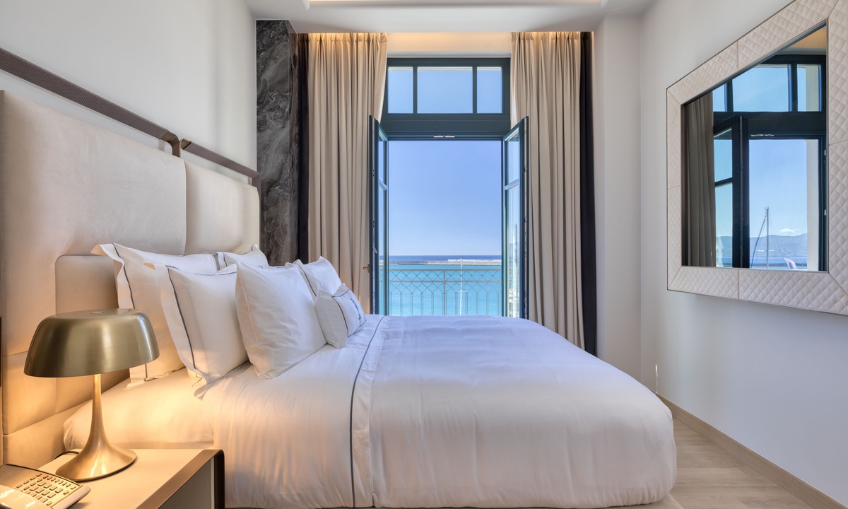 Kalamata Hotel | Grand Hotel Kalamata