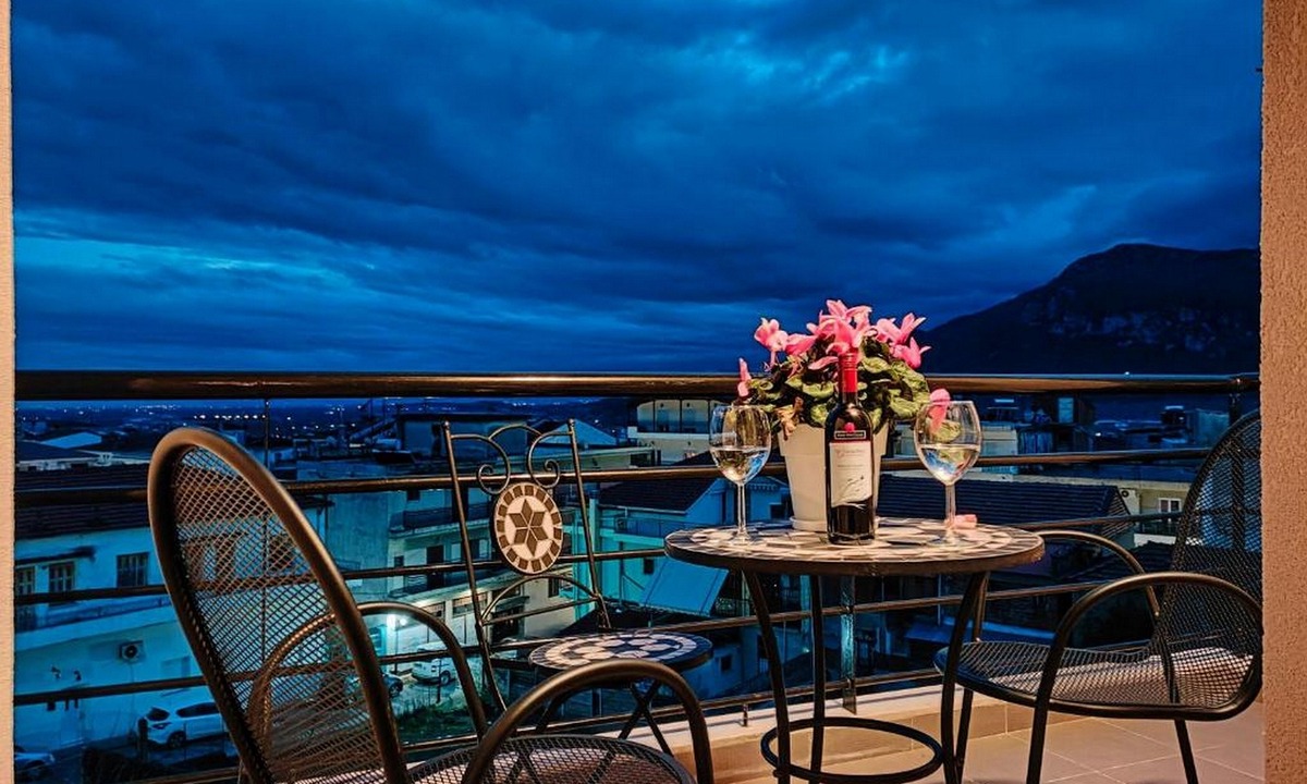 Kalambaka House | Centro Urban Suites
