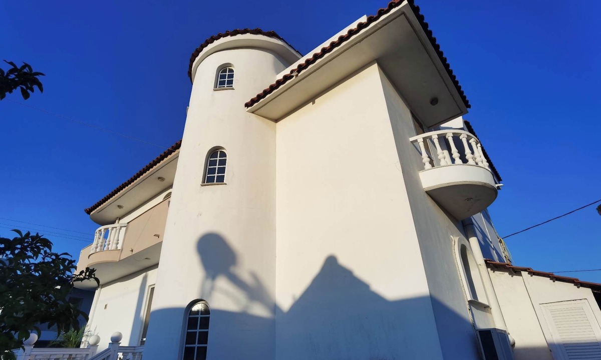 Kremasti Villa | Freeman Greenlees Classical Greek