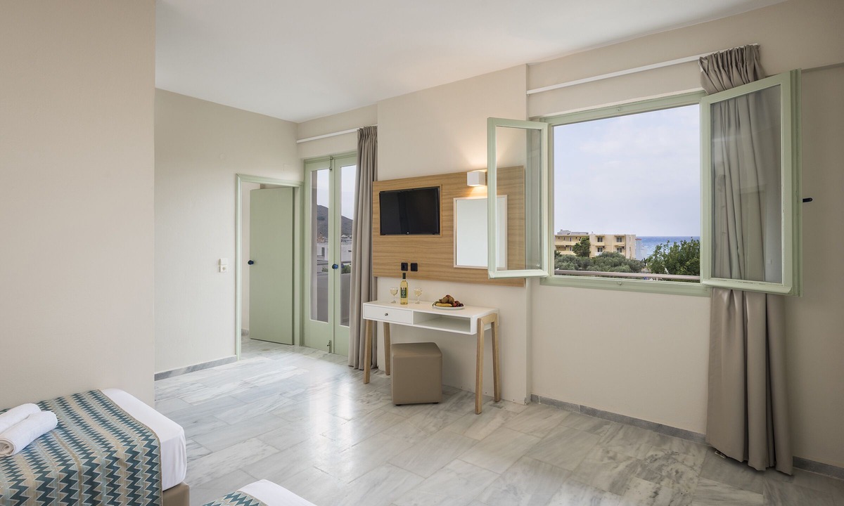 Georgioupolis Hotel | Summer Beach