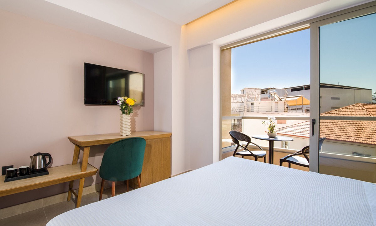 Chania Town Hotel | M City Hotel