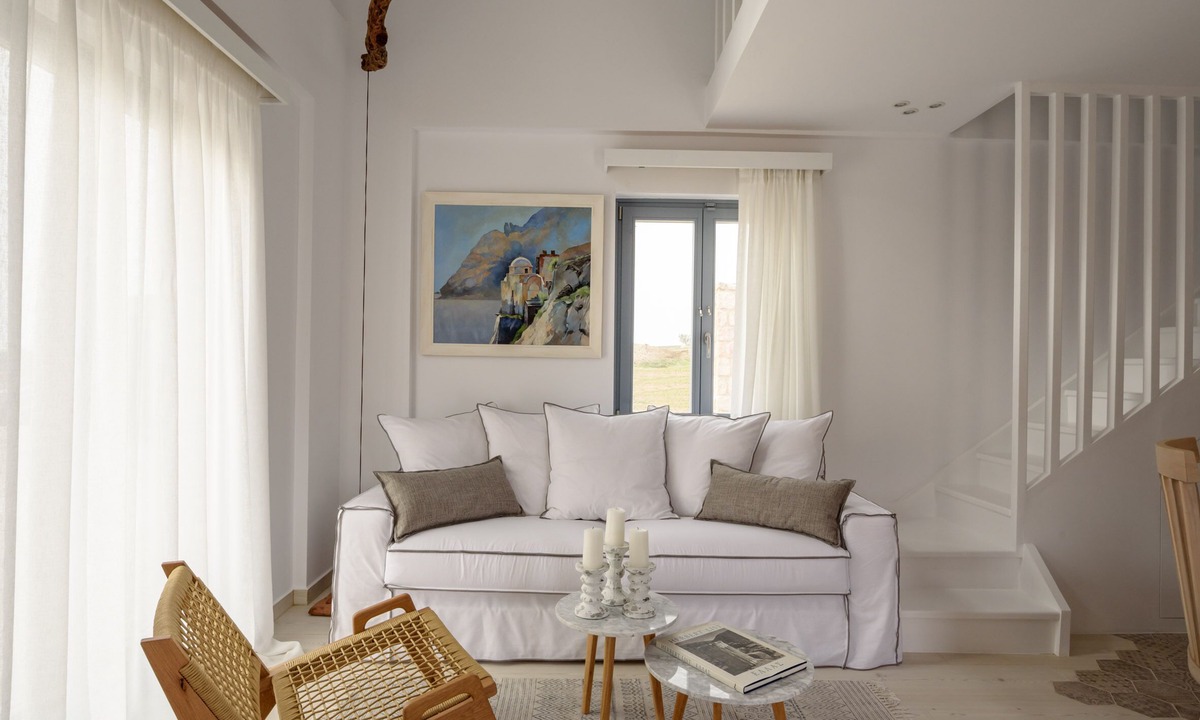 Santorini Villa | Phaos at Cellaria Estate