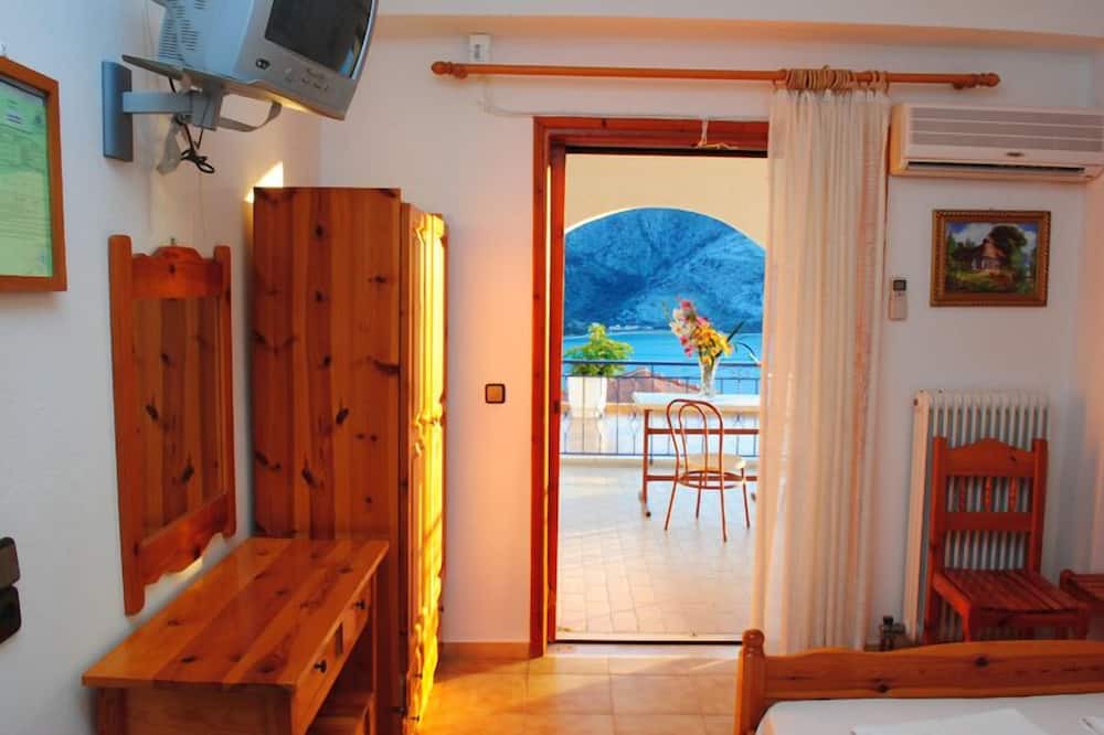Plataria Apartment | Panorama Ionio Studios & Apartments